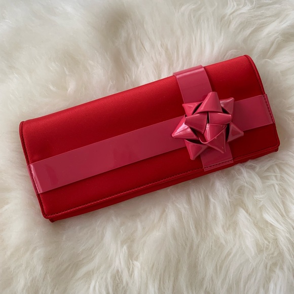kate spade Handbags - NWT Kate Spade Bow Clutch Delaunay Tabitha
